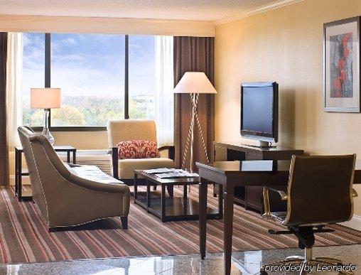 Yuhuayuan Seaview Hotel Sanya Bagian luar foto